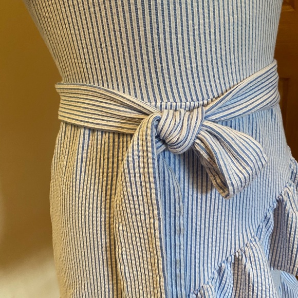 Michael Kors Women’s Blue/White Striped Ruffled Faux-Wrap Dress || Size: XXS - Picture 4 of 7